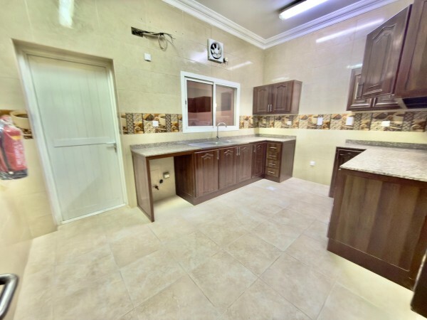 Villa 4 rent in Ain Khaled, 5 bhk - 13