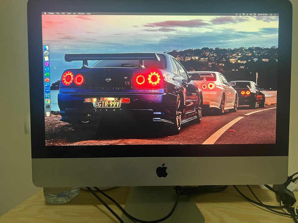 Apple iMac Mid 2010 21.5-inch - 3