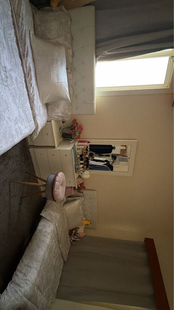 Twin Bedroom Set - 1