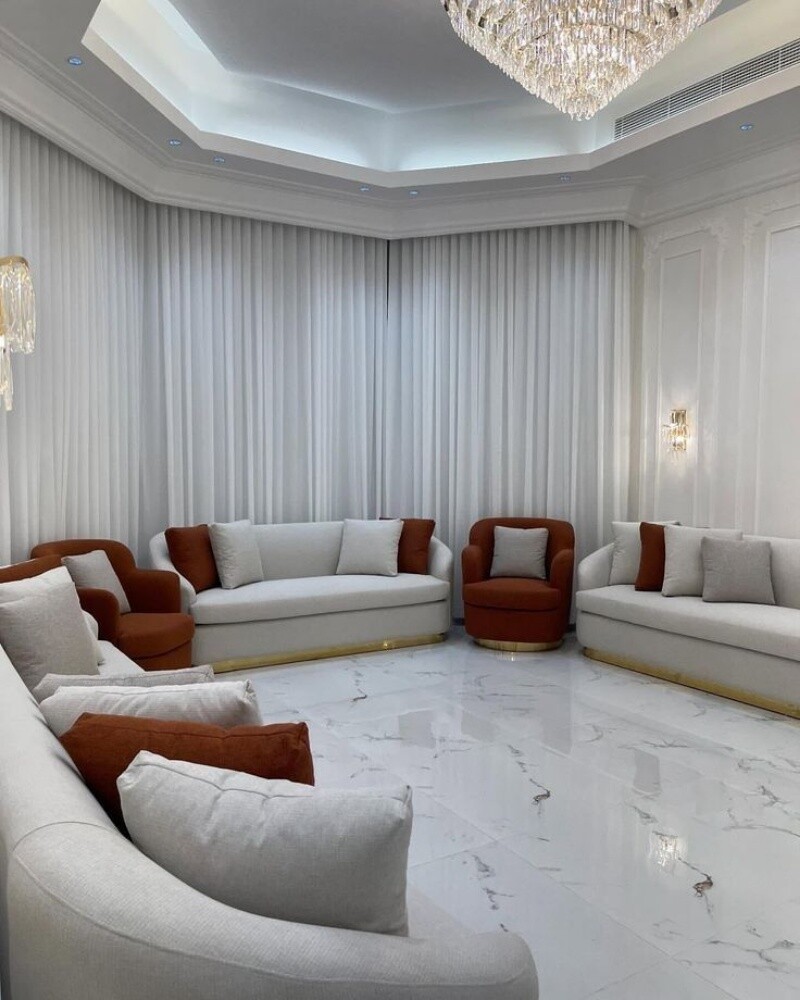 curtains and Sofa's. - 7