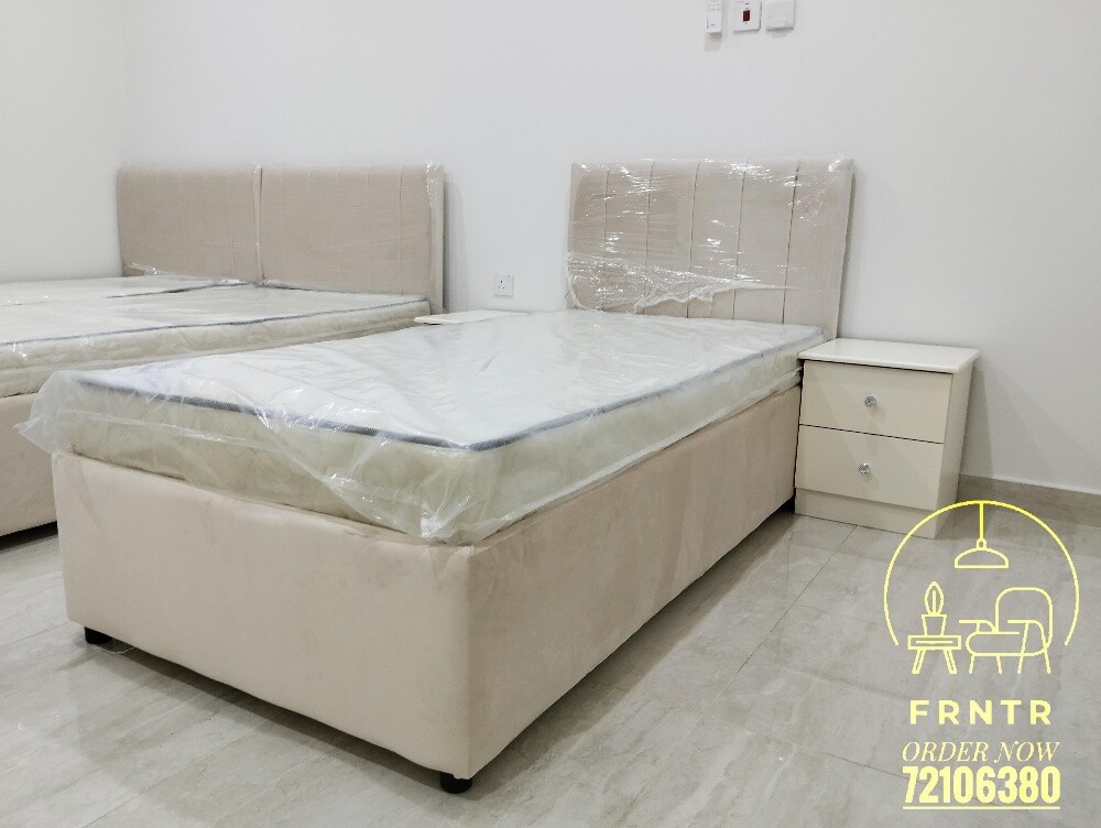 Single daven box bed and mattress - 1