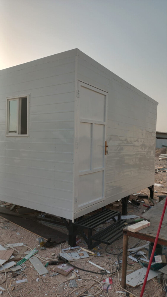 PORTA CABIN CARAVAN - 1