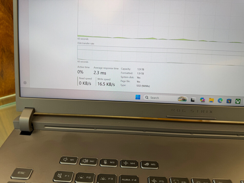 ASUS ROG STRIX G18 RTX5080 - 7