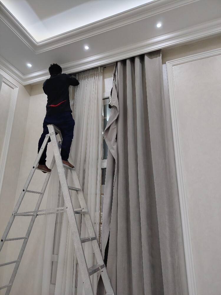 curtain fixing wall mountain - 1