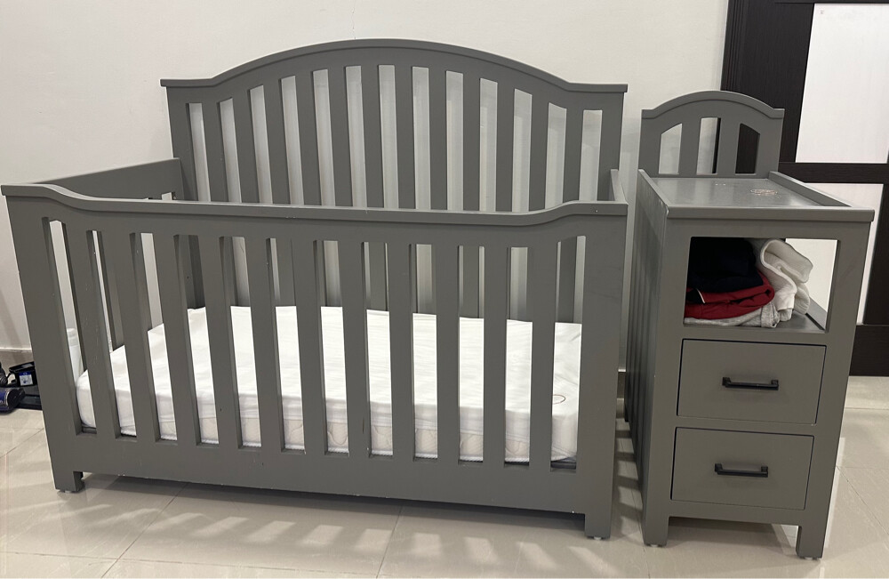 Baby cot  - 1