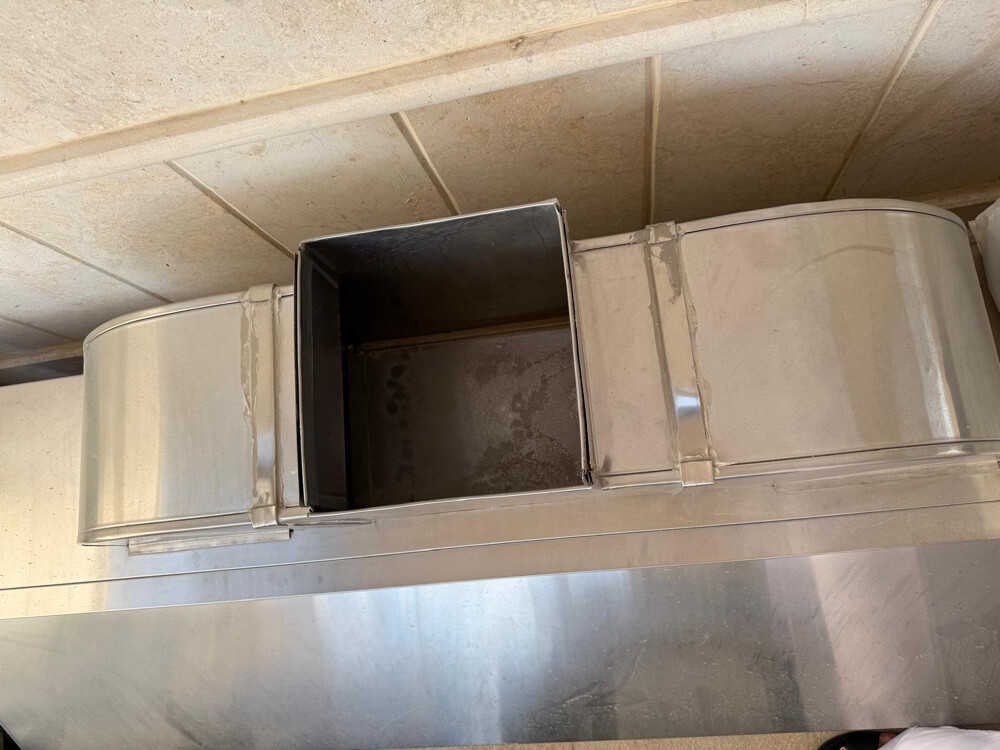 kitchen extractor fan - 1