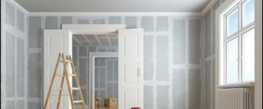 hours painting working  71597969 - 6