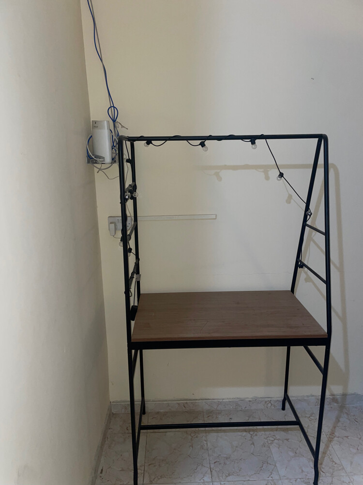 طاولة عمل لعرض منتوجات - 2