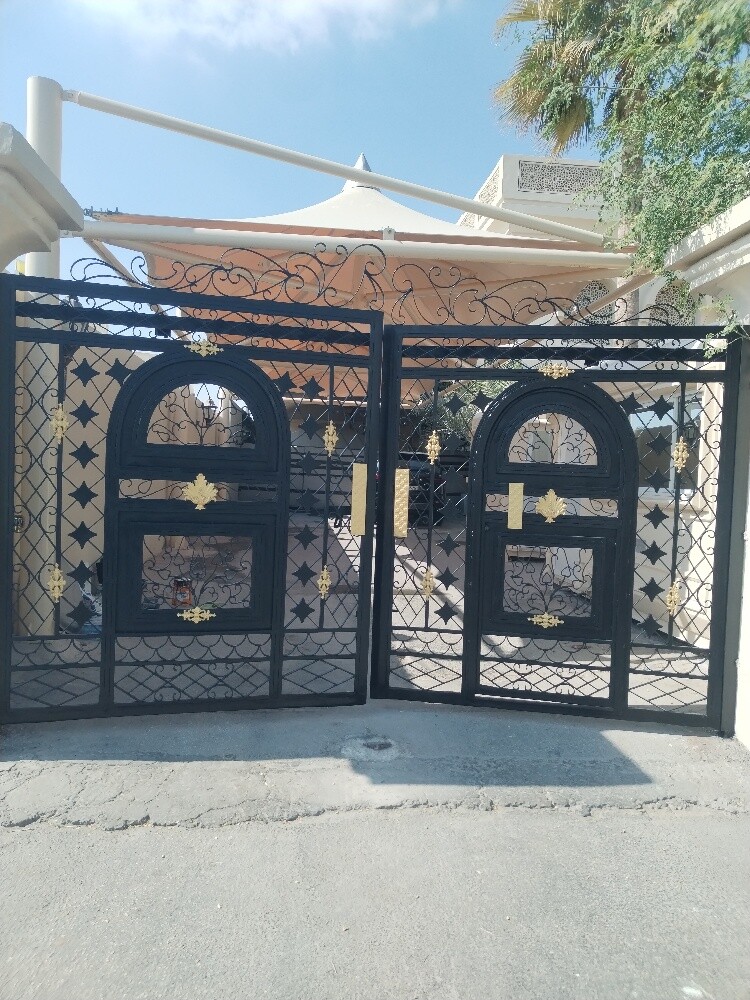 صبغ البوابات الحديد وتركيب فايبر - 3