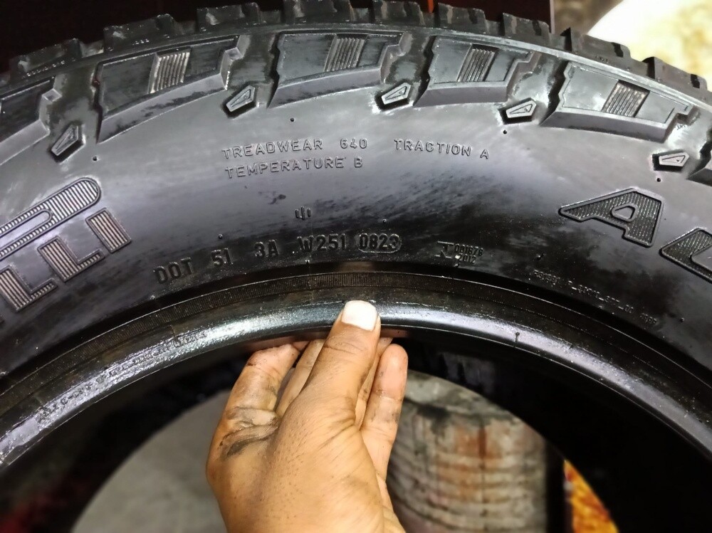 275/65/R17.Pirelli Brand - 6