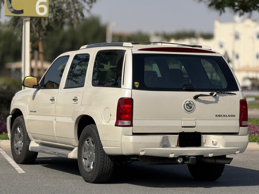 Cadillac Escalade - 5