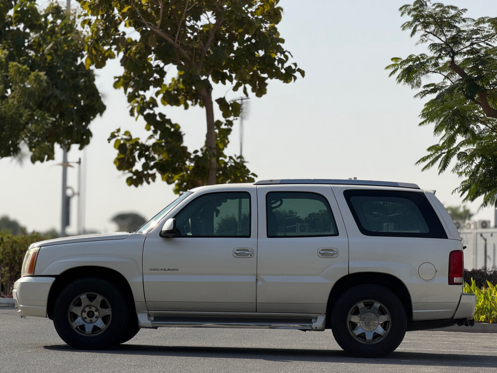 Cadillac Escalade - 7