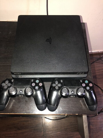 PlayStation 4 bundle - 1