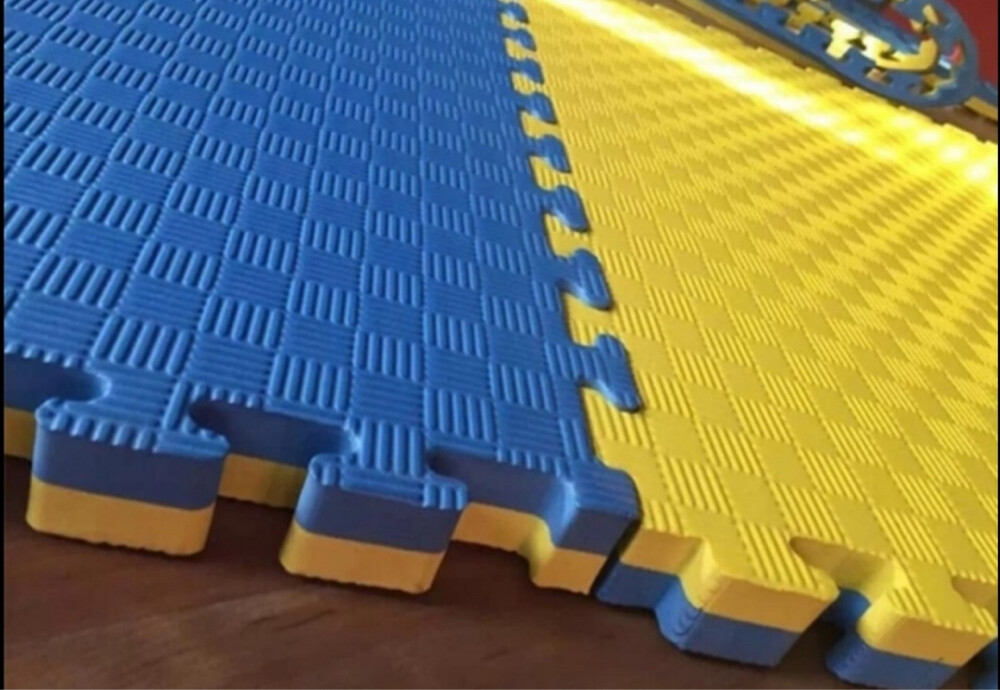 Floor mats - 6