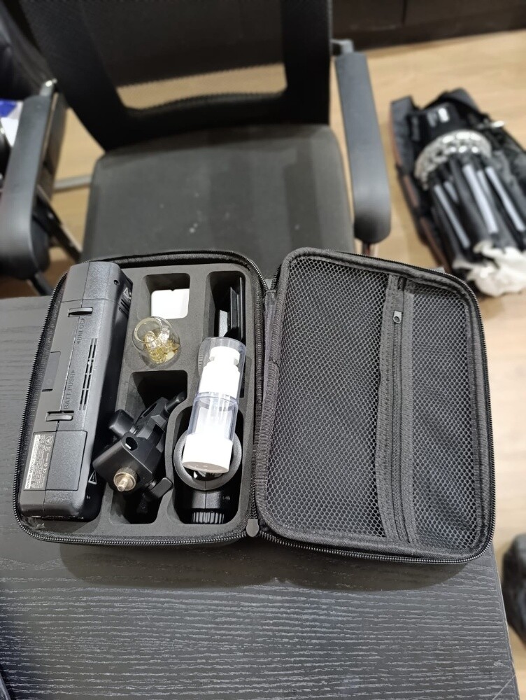 camera and laptop - 6