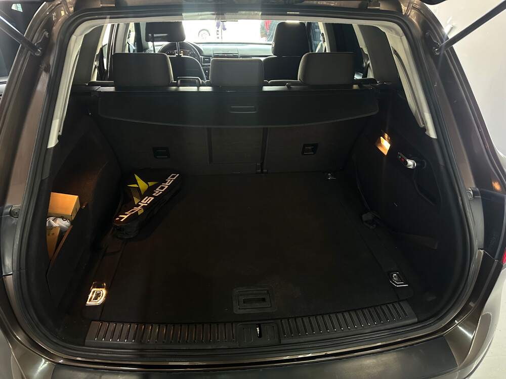 VW Touareg 2012 for Sale - 5