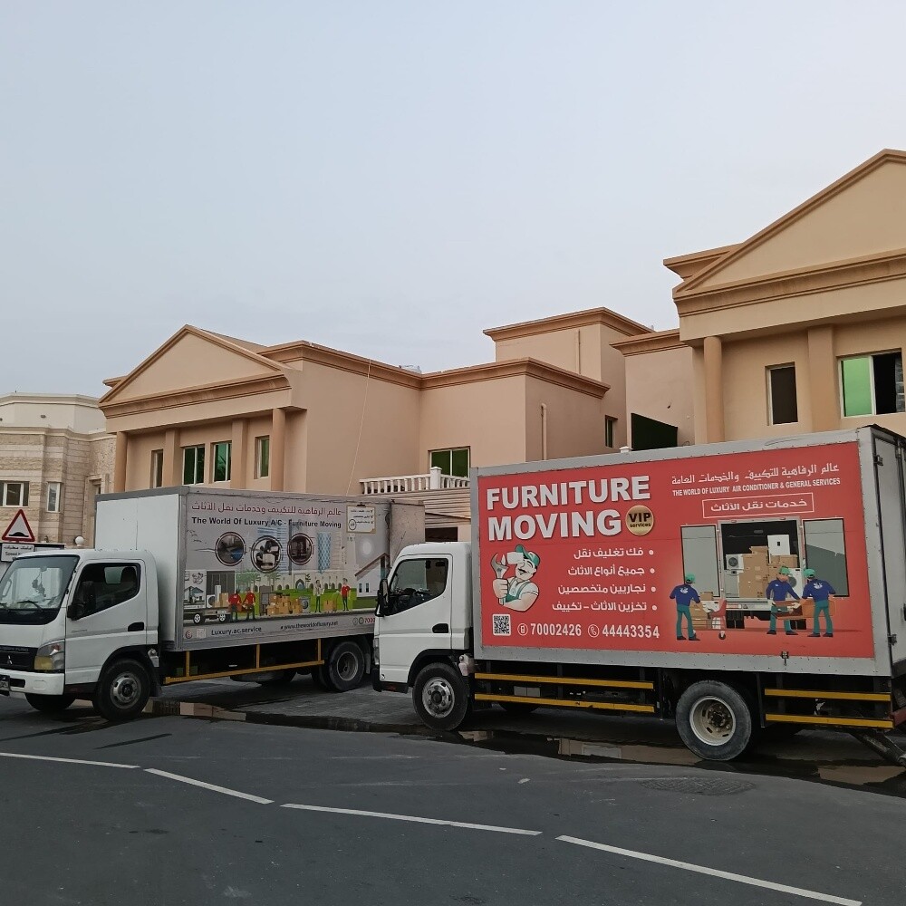 closed truck for moving - 1