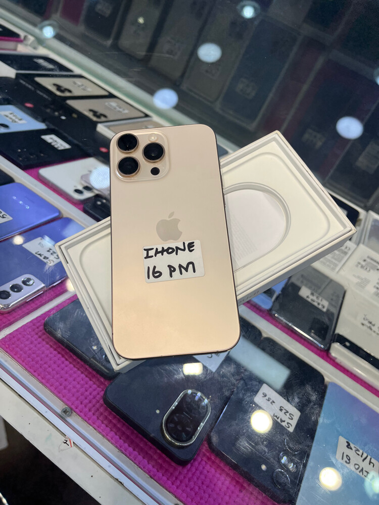 iPhone 16 pro max 256GB  - 4