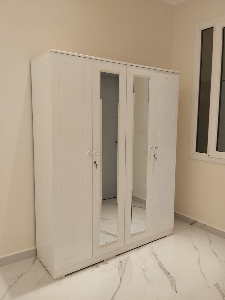 4 Door Cabinet - 2