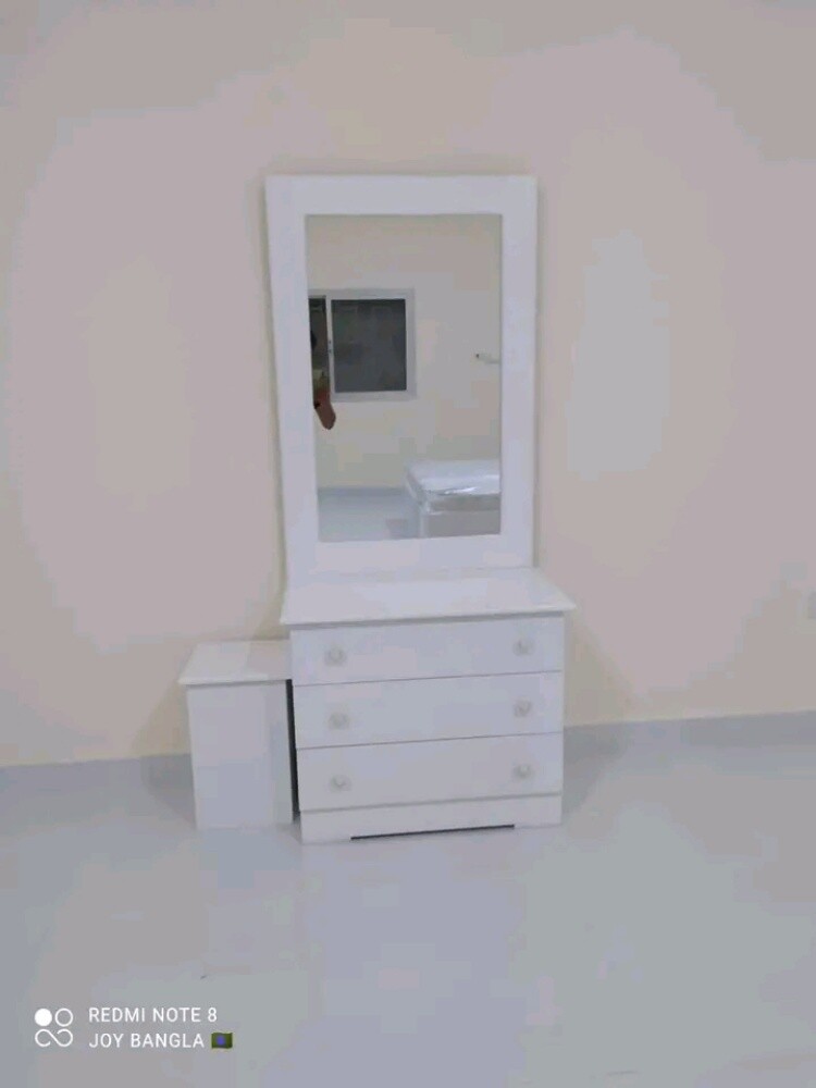 Small Dressing Table - 4