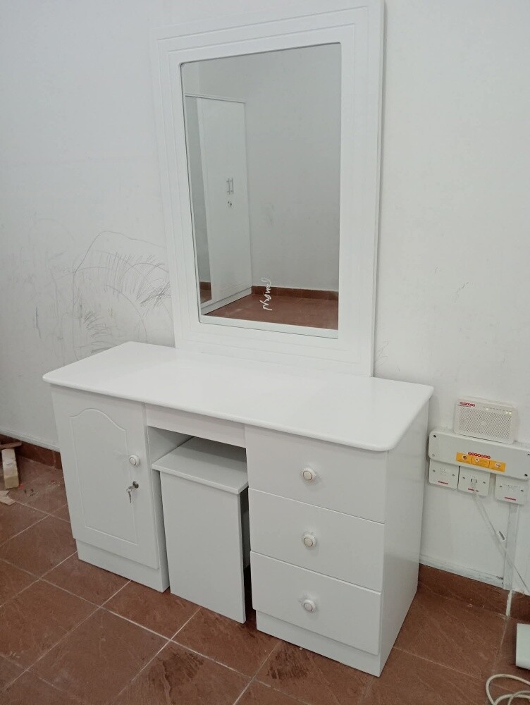 Big Dressing Table - 1