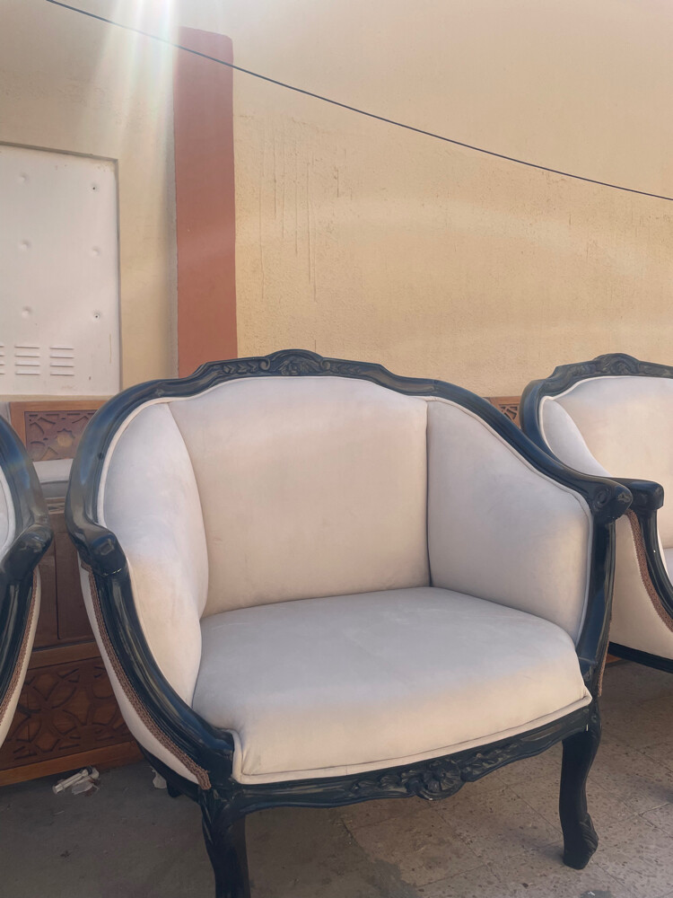 chairs used only 2 months - 2