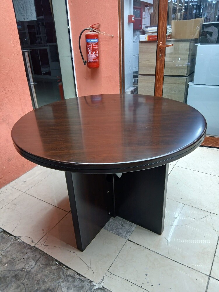 Meeting table ( brand new) - 6