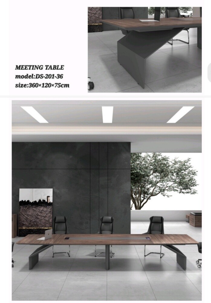 Meeting table ( brand new) - 18