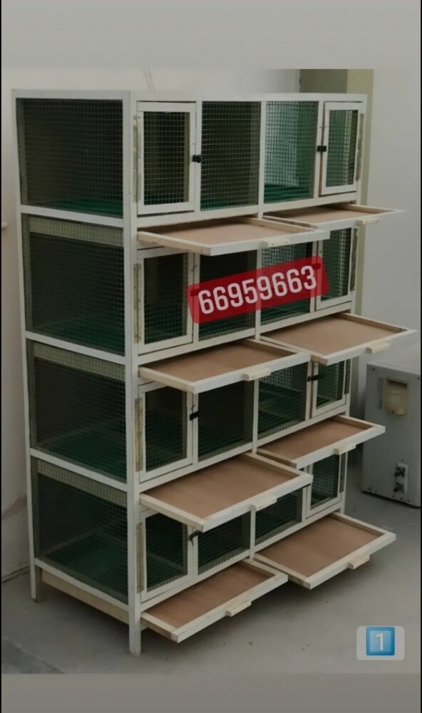8 Door Cage (With Tray) For Sale - 1
