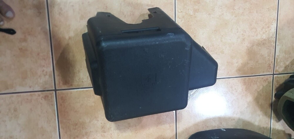 cover fuse box - 2