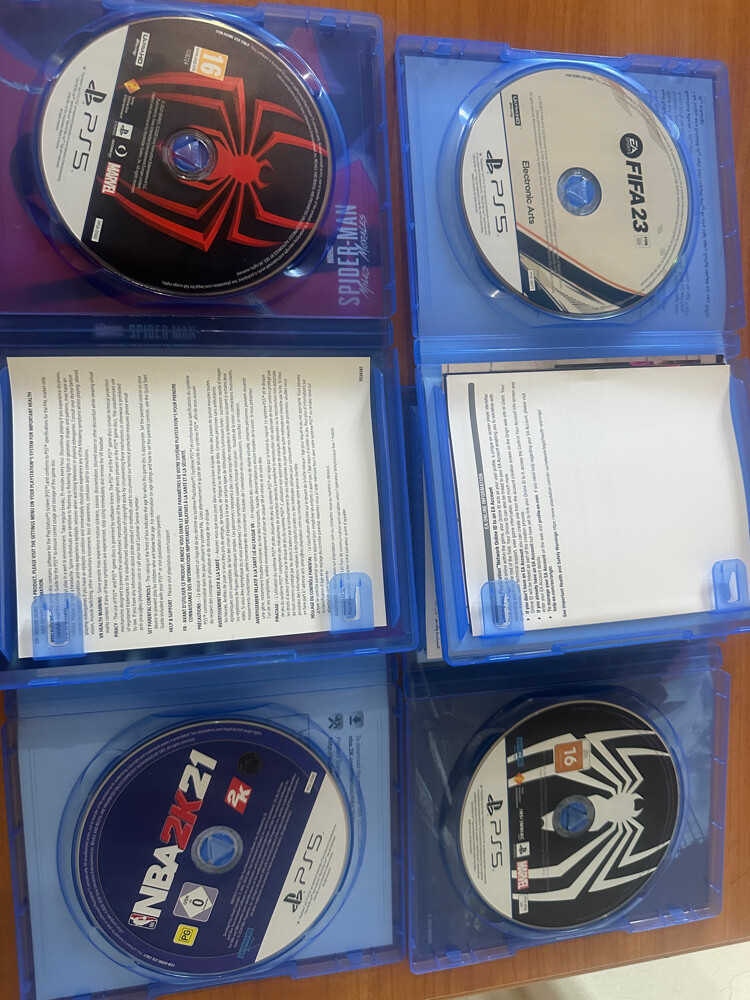 PS5 Games Bundle – Like New - 3