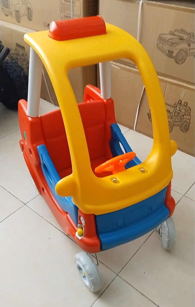 Plastic car for kids - 2