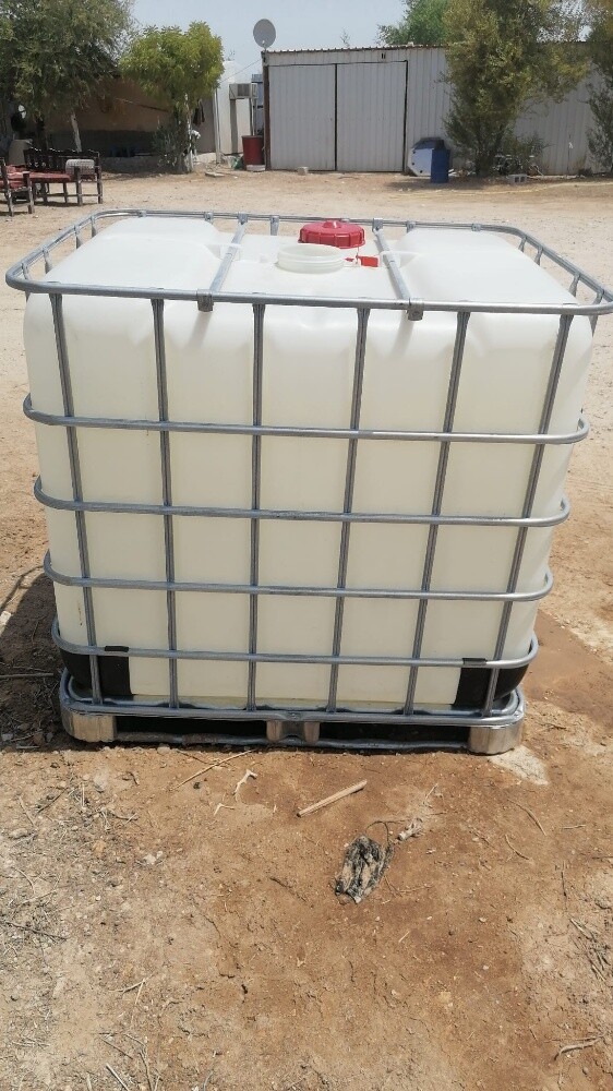 ibc tank and drums - 8