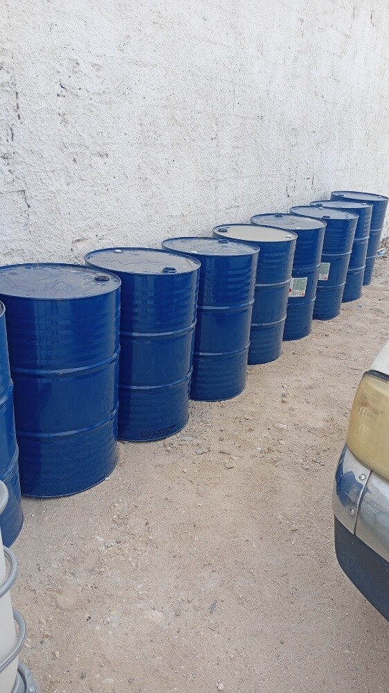ibc tank and drums - 7