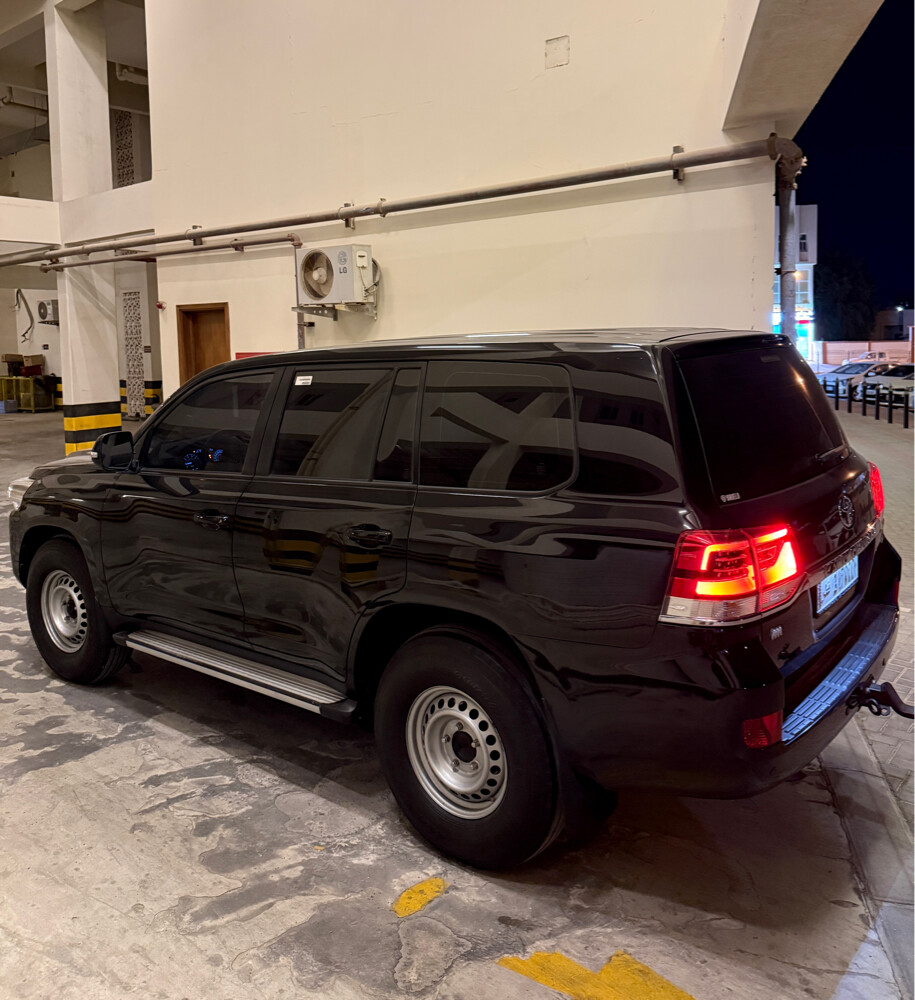GX 2020 V6. — photo 4 for sale in Qatar