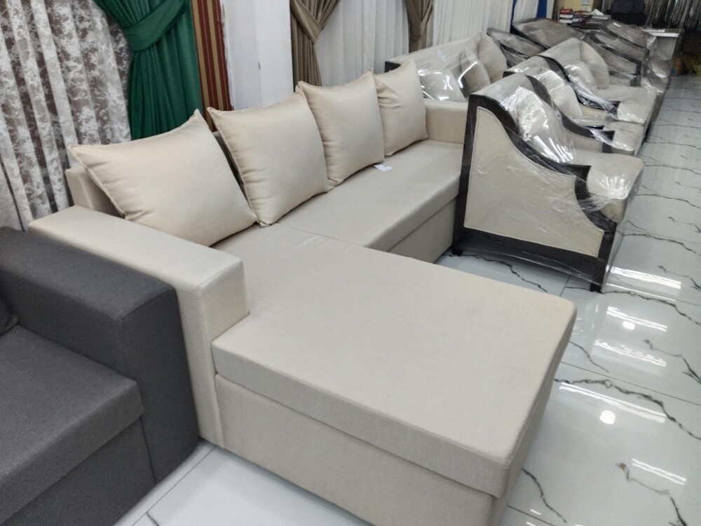 Dining Table Set with 6 Chairs - 11