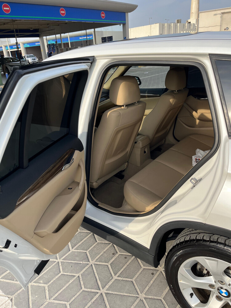 Bmw x1 2015 perfect condition - 6