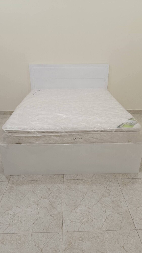 Bed or cabinet item furniture - 18