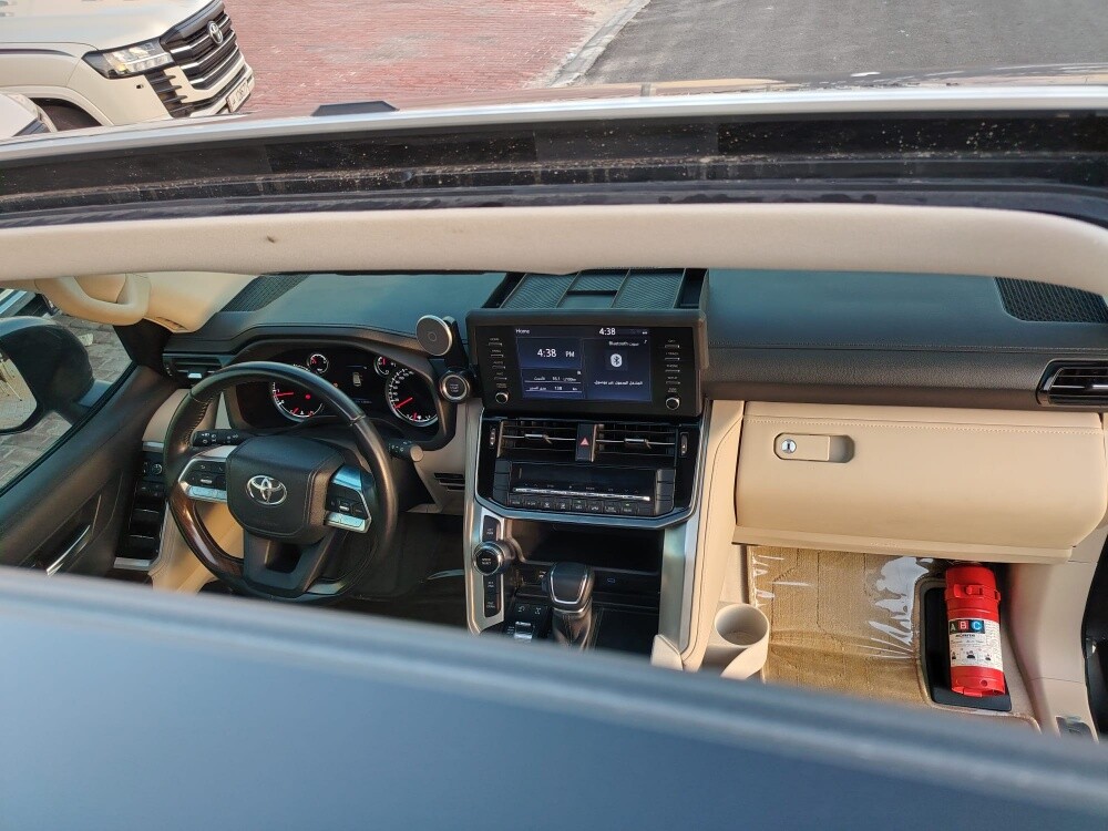 GXR 2023 Toyota — photo 11 for sale in Qatar