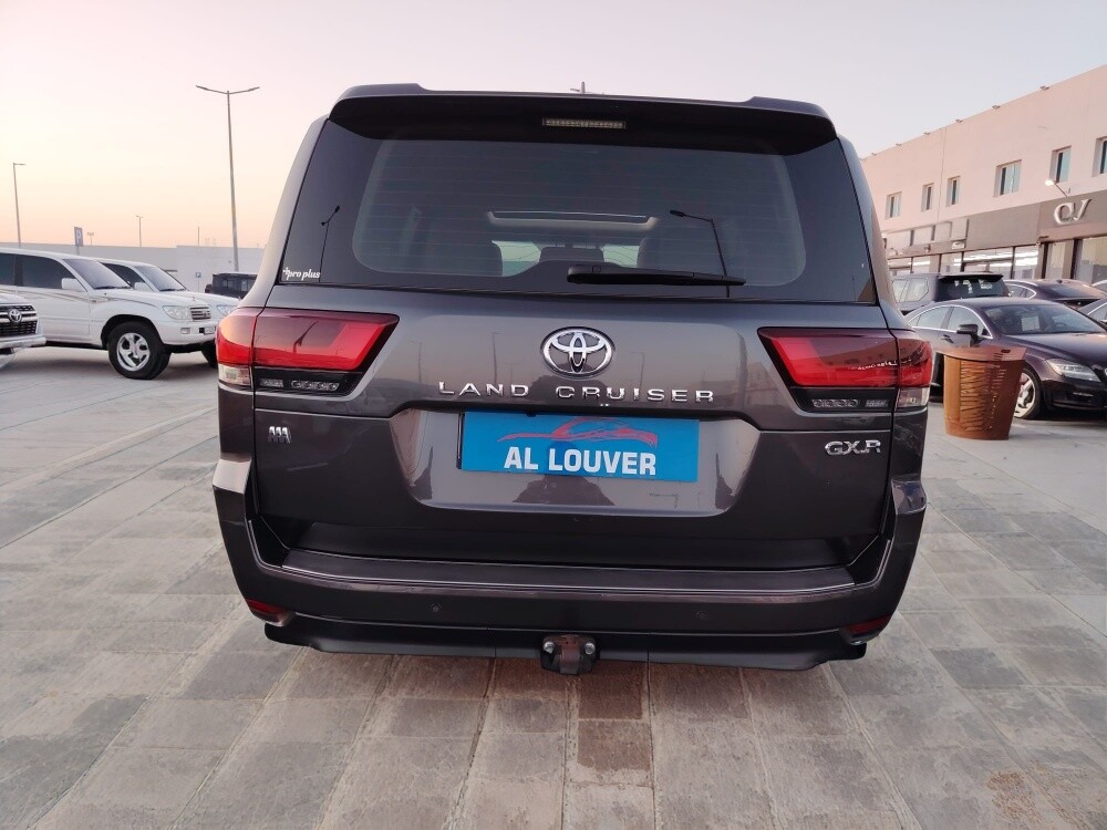 GXR 2023 Toyota — photo 16 for sale in Qatar
