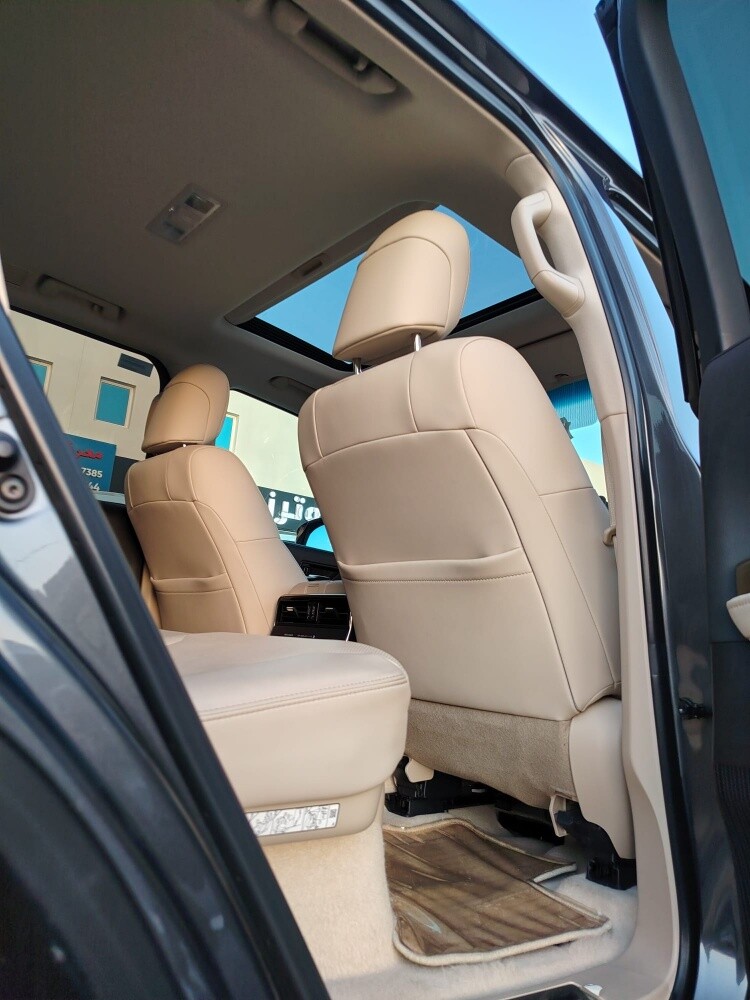 GXR 2023 Toyota — photo 6 for sale in Qatar