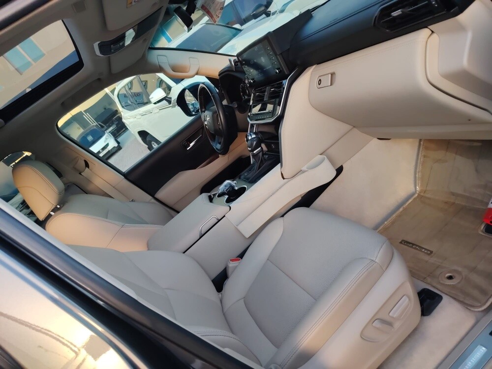 GXR 2023 Toyota — photo 10 for sale in Qatar