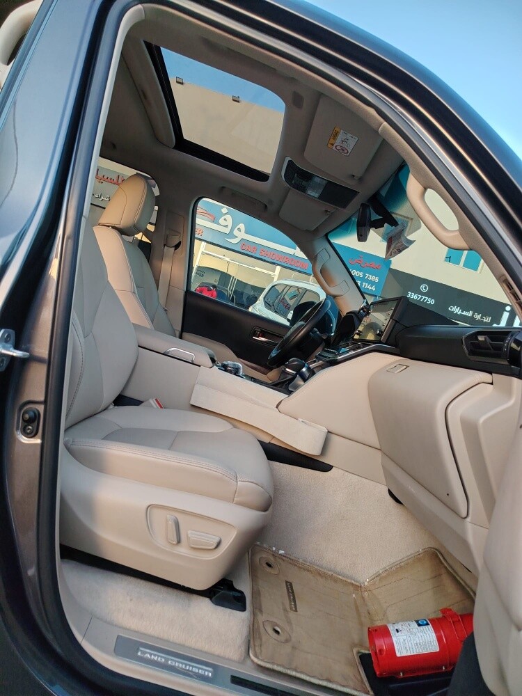GXR 2023 Toyota — photo 20 for sale in Qatar