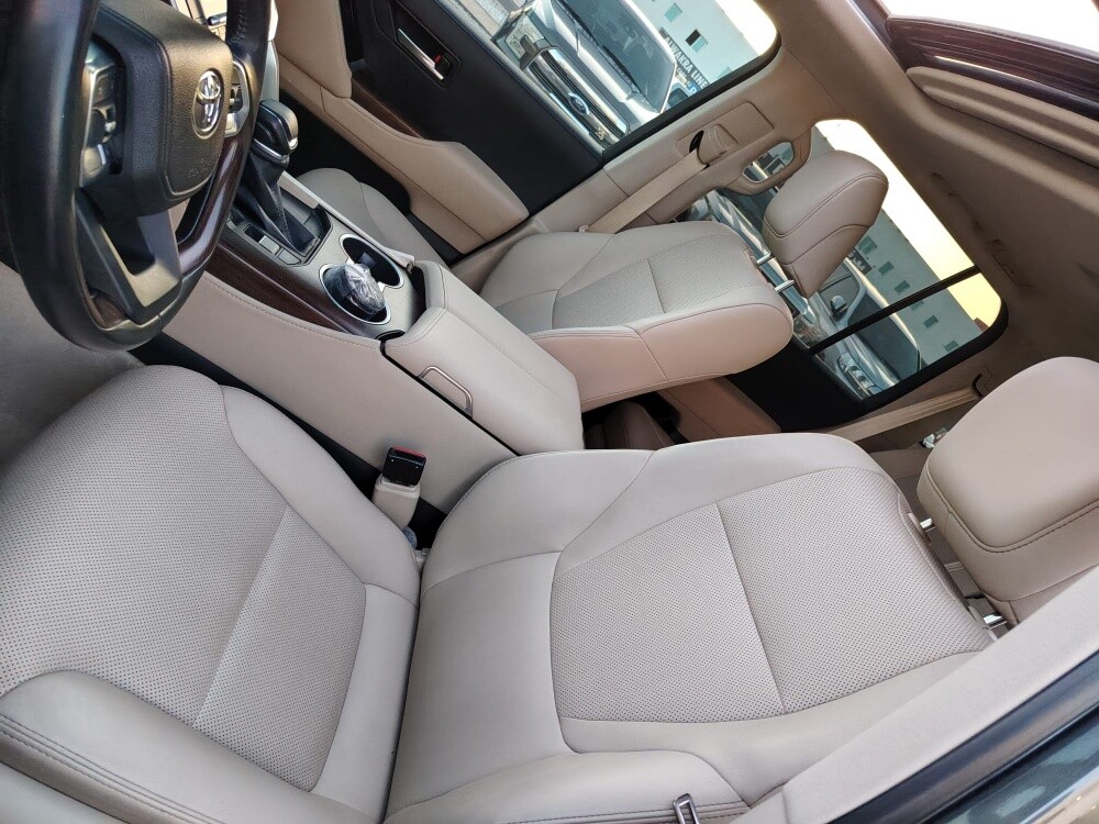 GXR 2023 Toyota — photo 22 for sale in Qatar
