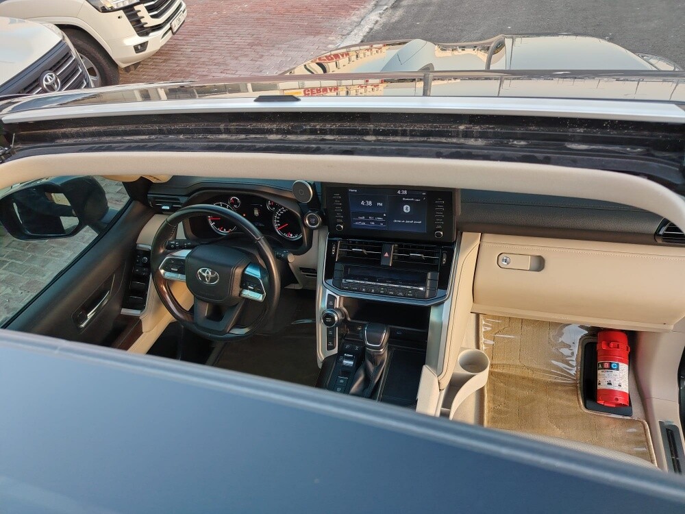 GXR 2023 Toyota — photo 12 for sale in Qatar