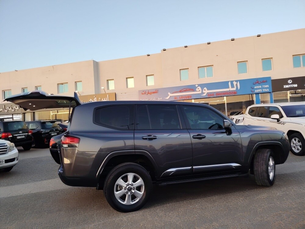 GXR 2023 Toyota — photo 24 for sale in Qatar