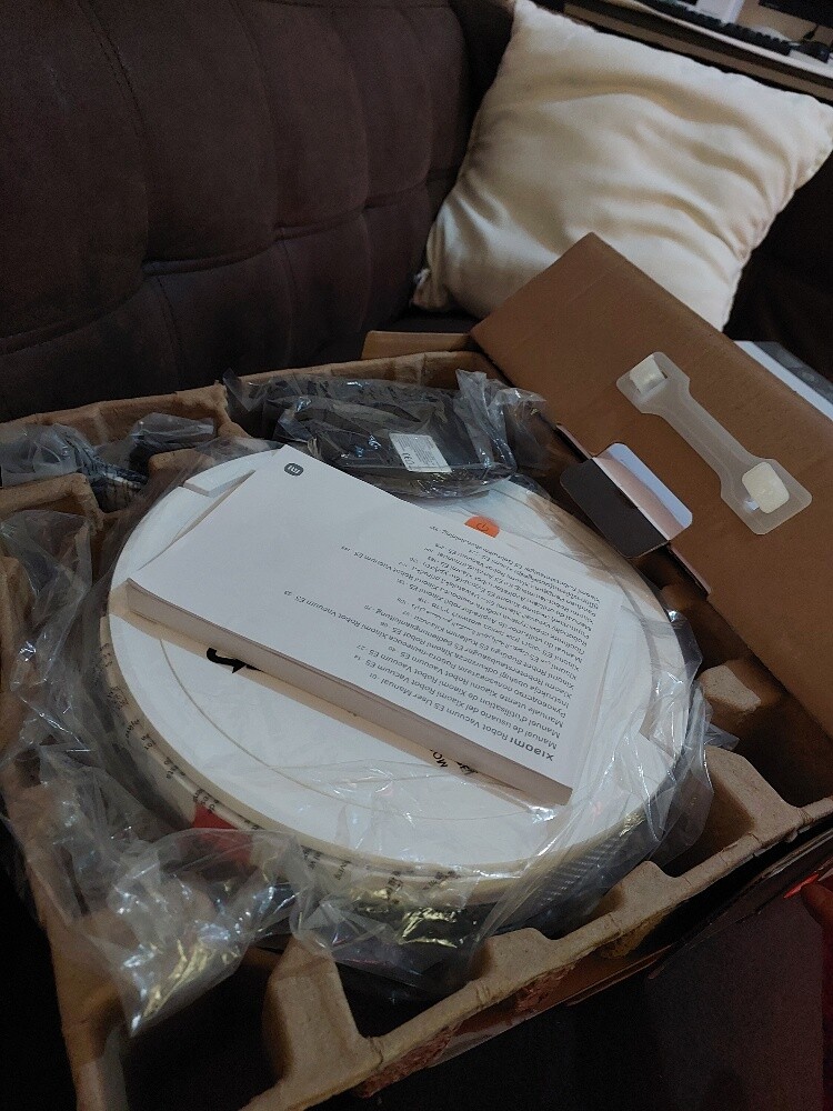 xiaome E5  Robot vacuum   new - 2