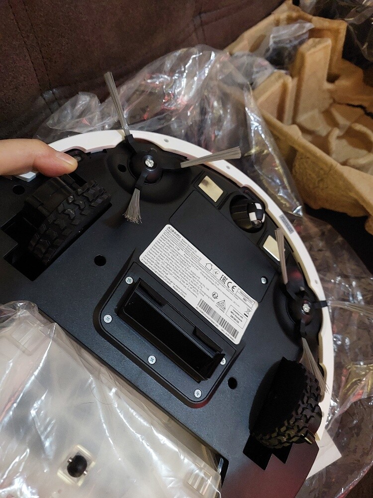 xiaome E5  Robot vacuum   new - 3