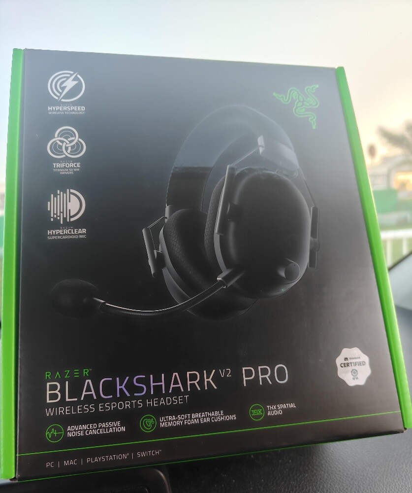 Razer Blackshark v2 Pro - 1