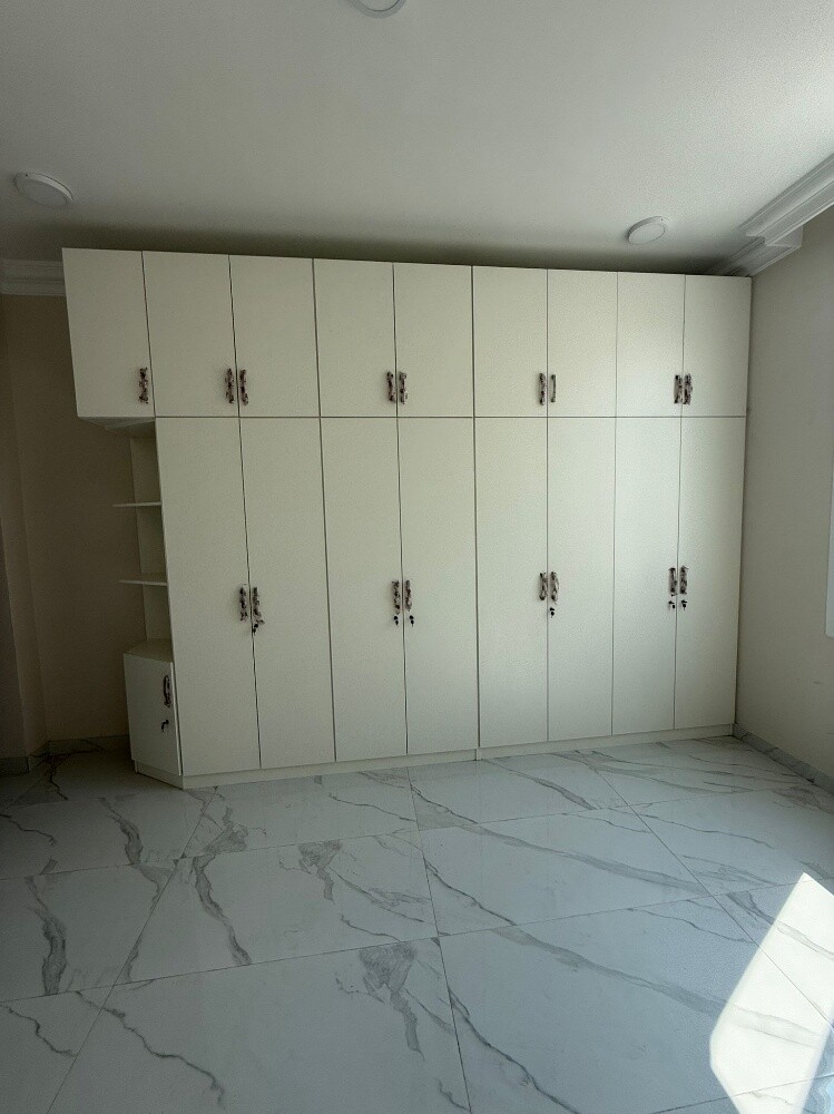 cabinet - 4